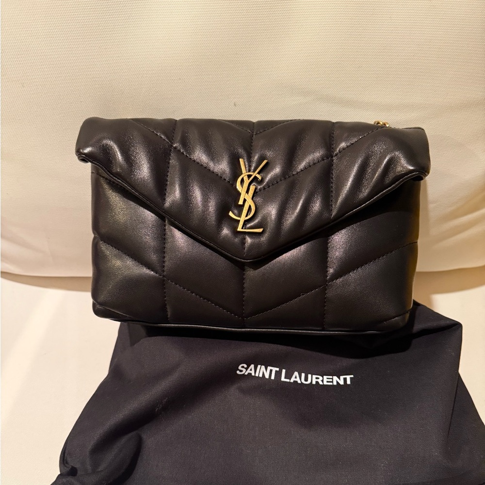 Yak Lou Puffer Tot shoulder bag in black quilted leather, BRAND NEW